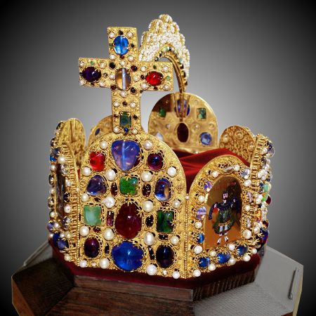 Imperial Crown of The Holy Roman Empire - Replica.