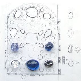 Sketch of the layout of stones on one of the crown faces.